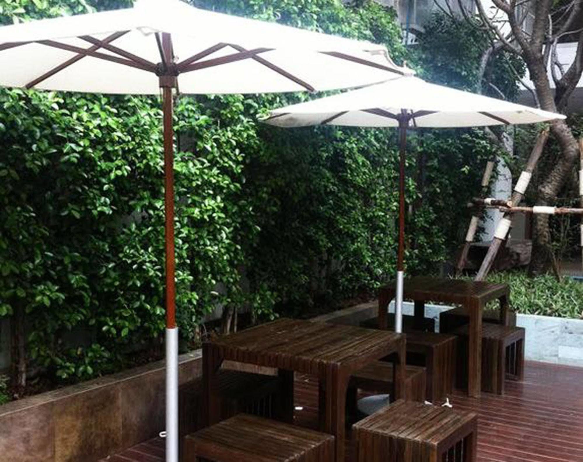 Nantra Retreat And Spa Bangkok Exterior foto